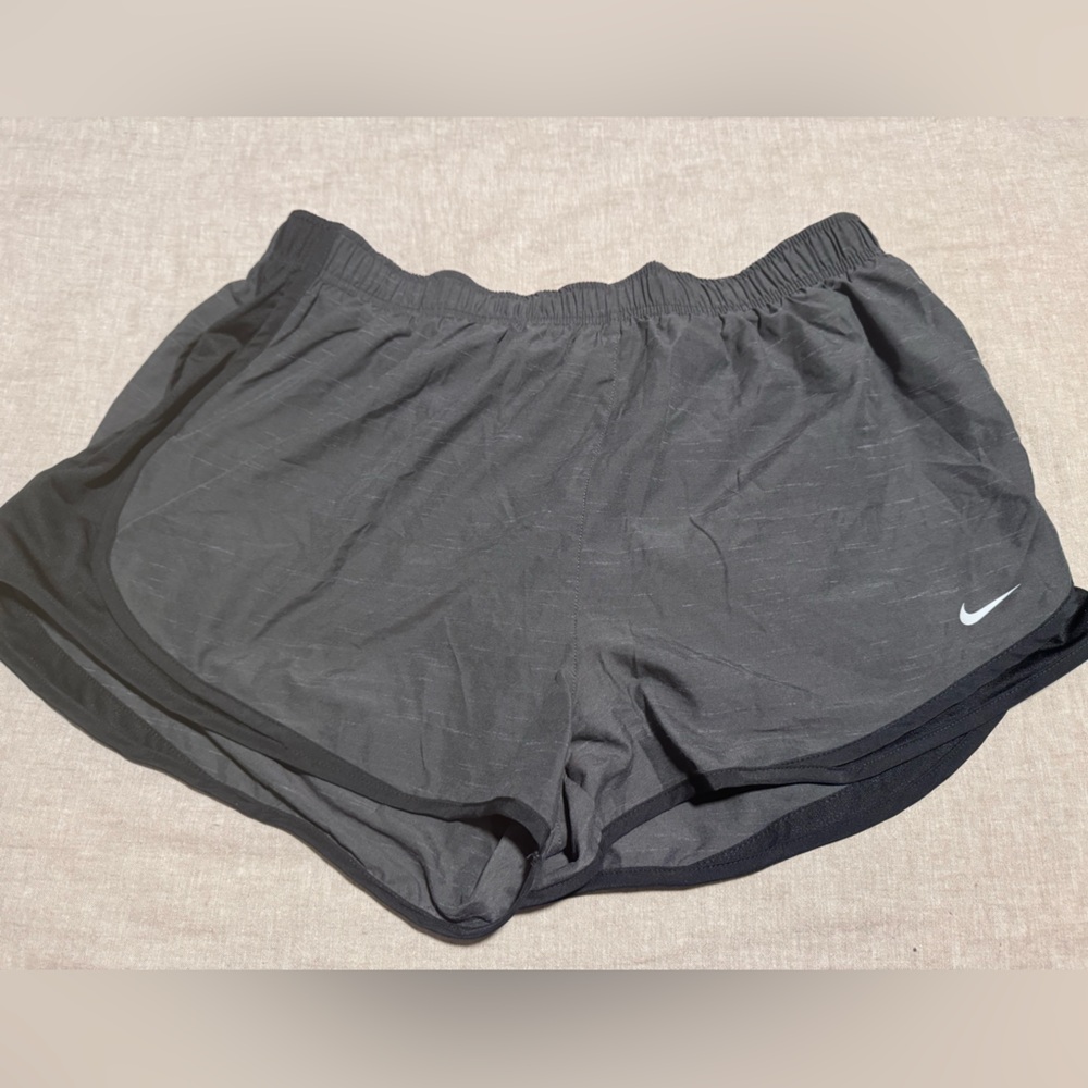 NIKE Dri fit Running Shorts XXL. NWT